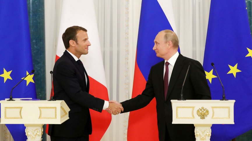 Макрон и Путин обсудили возможность размещения российского ядерного оружия в Беларуси