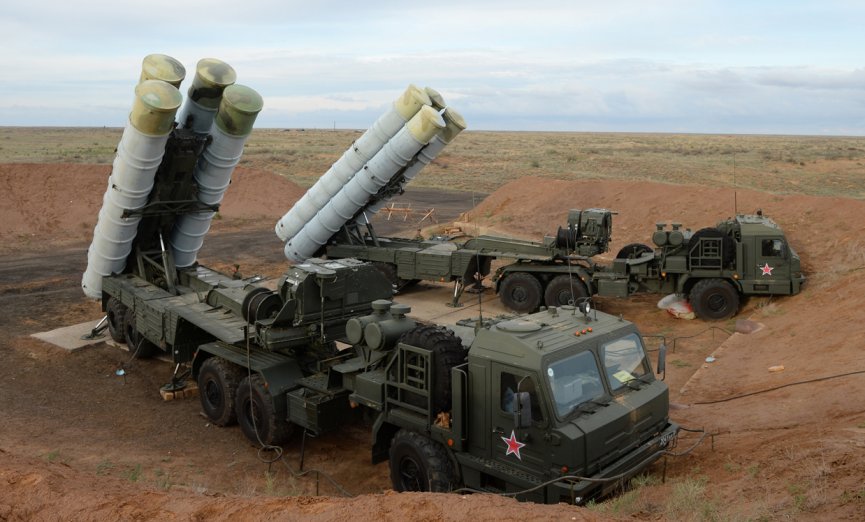 «Союзная решимость -2022»: российские военные развернули систему ПВО С-400 в Брестской области