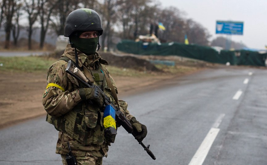 В Донецкой области украинские военные устроили стрельбу: погибли 2 человека