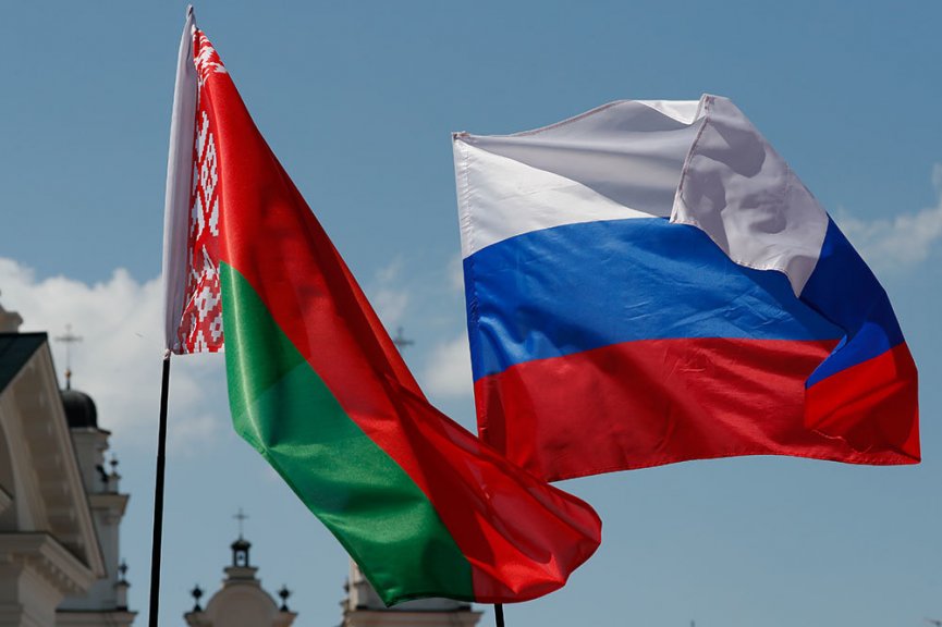 Россия оказала многоплановую поддержку Беларуси для минимизации последствий санкций Запада - МИД