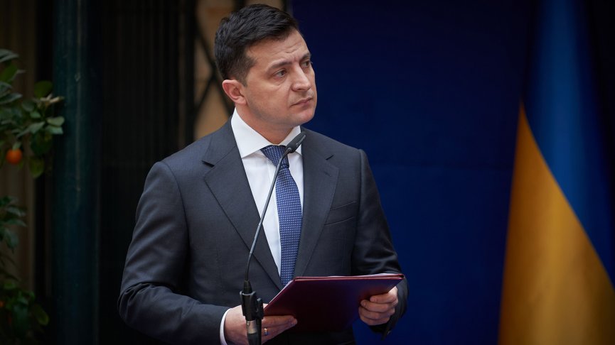 Зеленский заявил, что не видит отвода российских войск от границ Украины