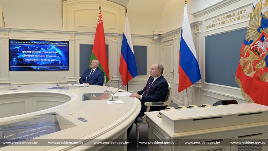 Лукашенко и Путин наблюдали в Москве за пусками баллистических ракет