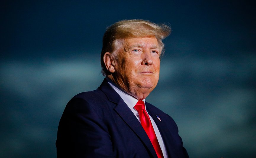 Трамп назвал гениальным решение Путина о признании независимости республик Донбасса