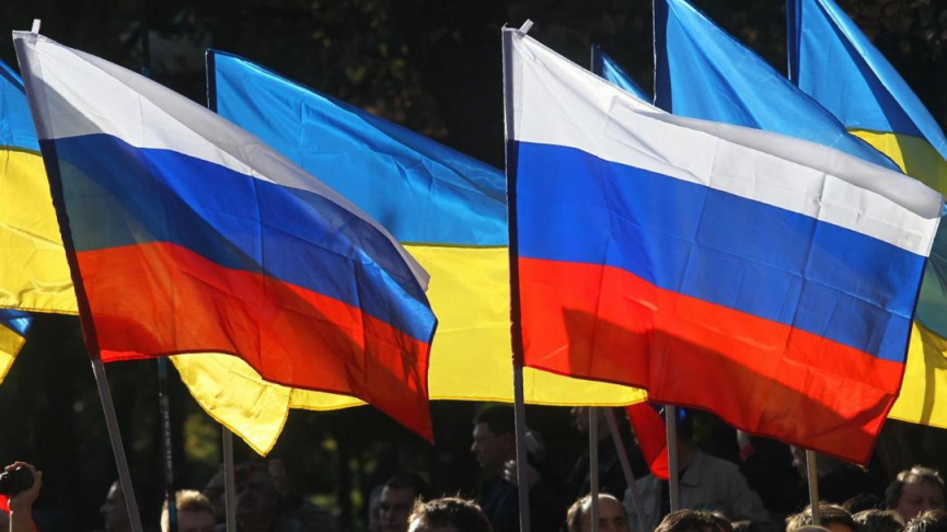 Украина разорвала дипломатические отношения с Россией