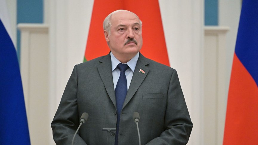 Лукашенко: События в Украине кроются в руководстве страны