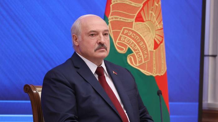 Лукашенко попросил Россию поставить в Беларусь ЗРК С-400