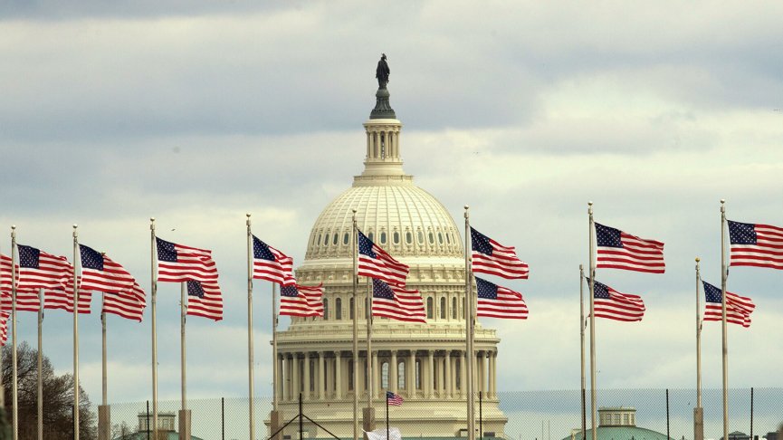 США закрывают воздушное пространство для самолетов из РФ