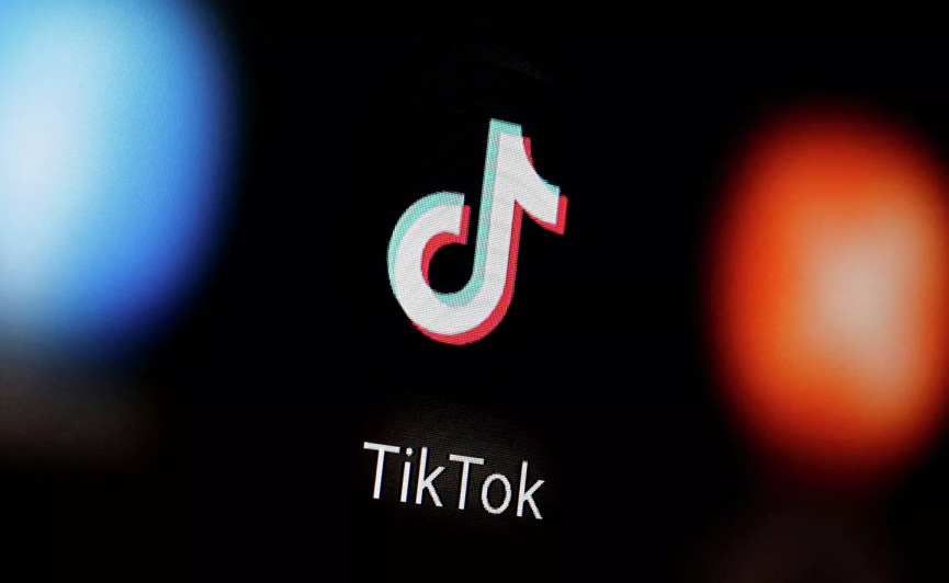 TikTok приостанавливает работу в России из-за закона о «фейках»