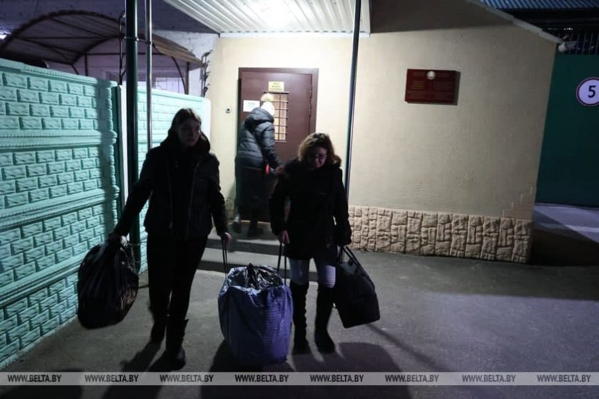 В честь 8 Марта Лукашенко помиловал несколько осужденных женщин