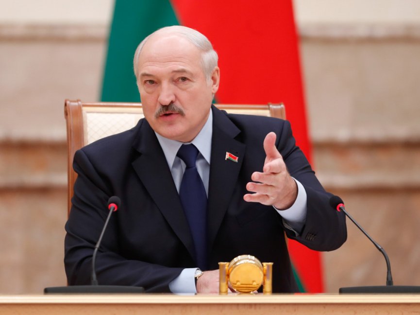 Лукашенко считает кибероружие более опасным, чем ядерное