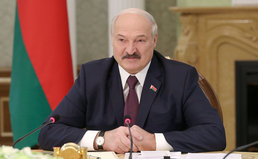 Лукашенко поздравил Вучича и Орбана с победами на выборах