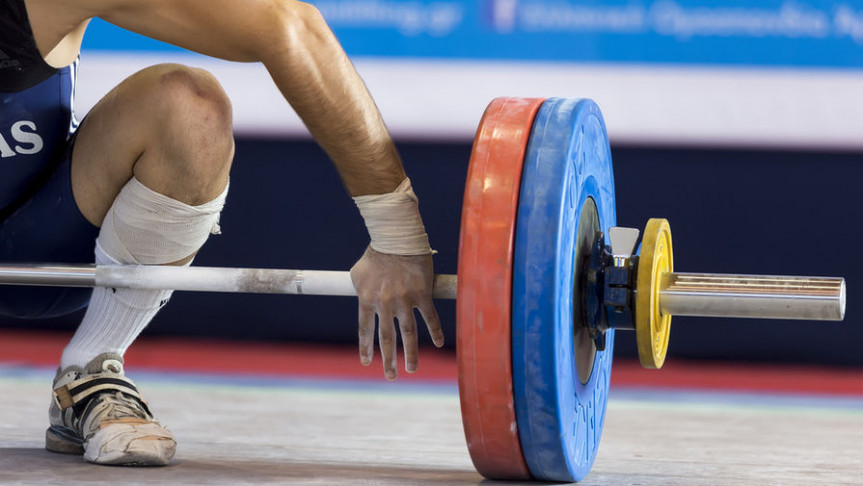 В Гродно проходит первенство Беларуси по тяжелой атлетике среди юниоров