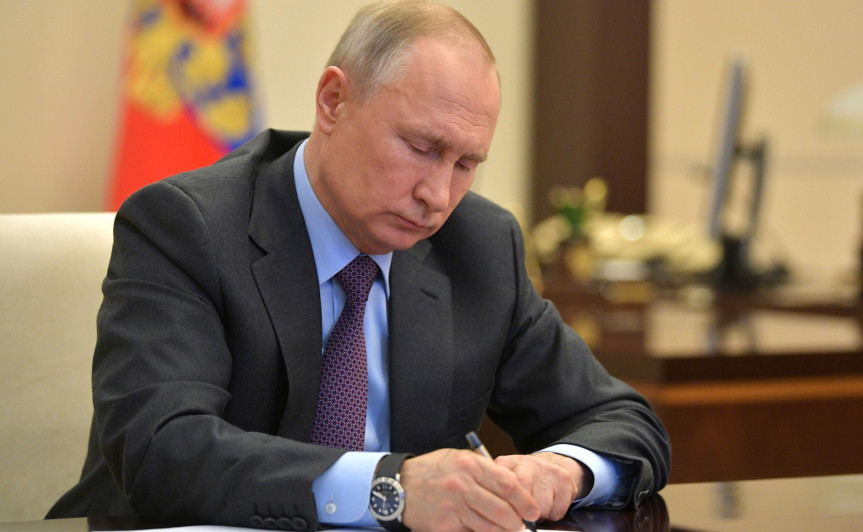 Путин подписал закон о привлечении белорусов к возведению Восточного
