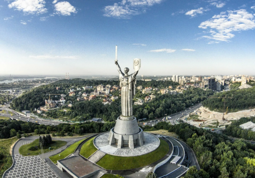 В Киеве переименуют больше 200 объектов, связанных с Россией и Беларусью