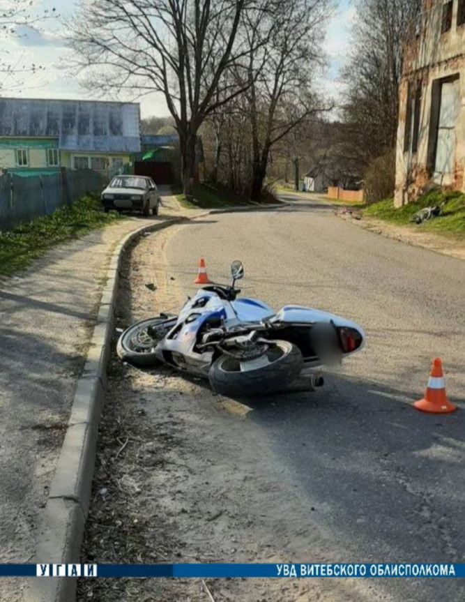 В Оршанском районе мотоциклист сбил женщину и скрылся