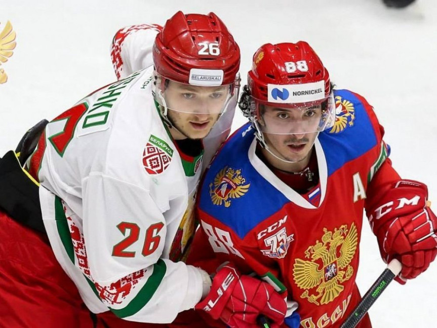 Российские хоккеисты в товарищеском матче обыграли белорусскую сборную