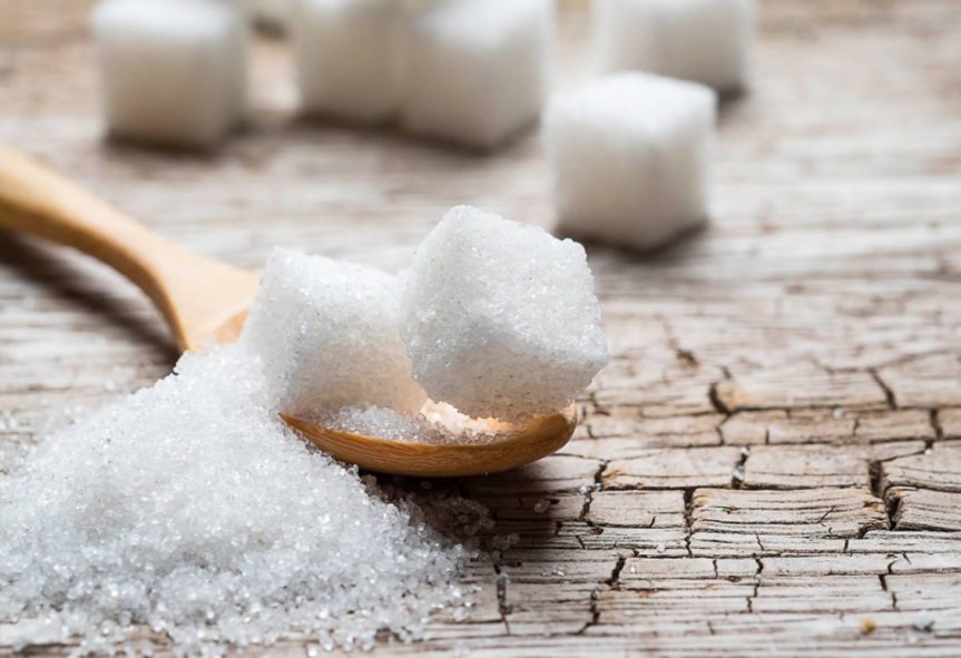 Белгоспищепром сообщил о снижении спроса на сахар на 30%