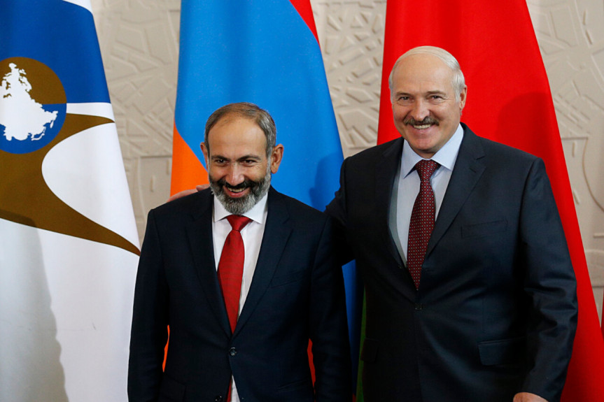 Лукашенко в поздравлении Пашиняну заявил, что рассчитывает на углубление многопланового белорусско-армянского партнерства