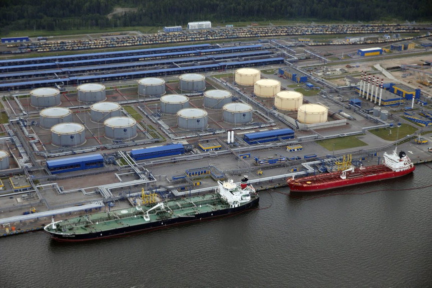 Россия разрешила Беларуси экспортировать нефтепродукты через все свои порты