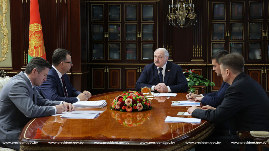 «Спать не могу из-за этого ЦТ»: Лукашенко потребовал четко определить форму вступительных испытаний