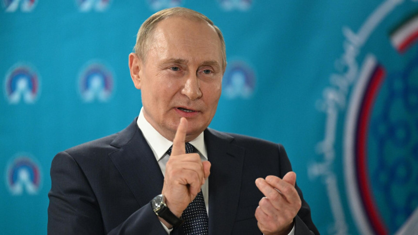 Путин поручил найти десяточку» миллиардов на оснащение школ Беларуси робототехникой