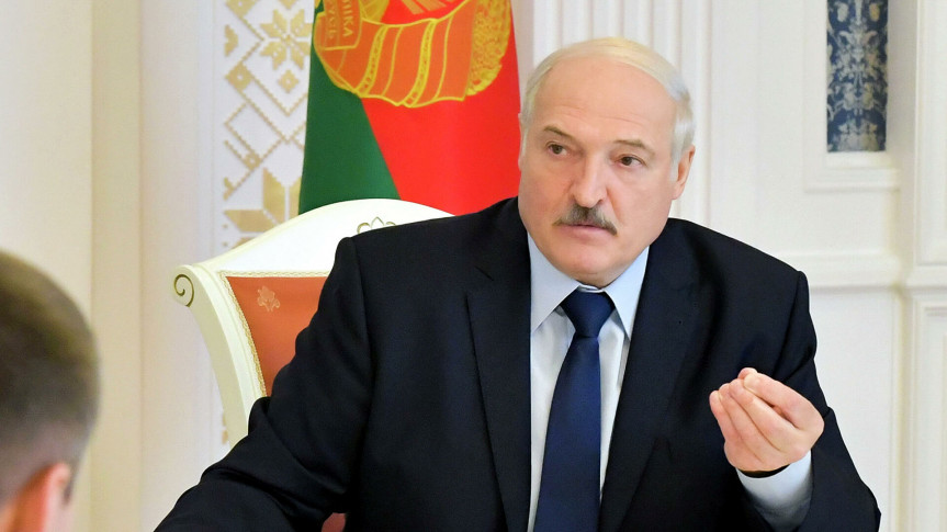 Лукашенко сообщил, что на встрече с Путиным обсудит вопрос с каботажными перевозками
