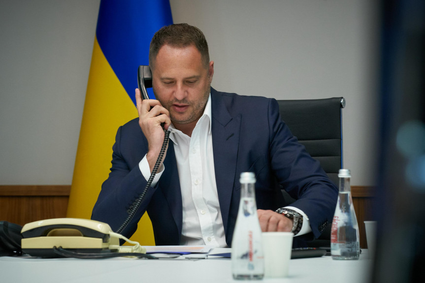Глава администрации Зеленского пригрозил Беларуси ударами, но вскоре удалил свой пост