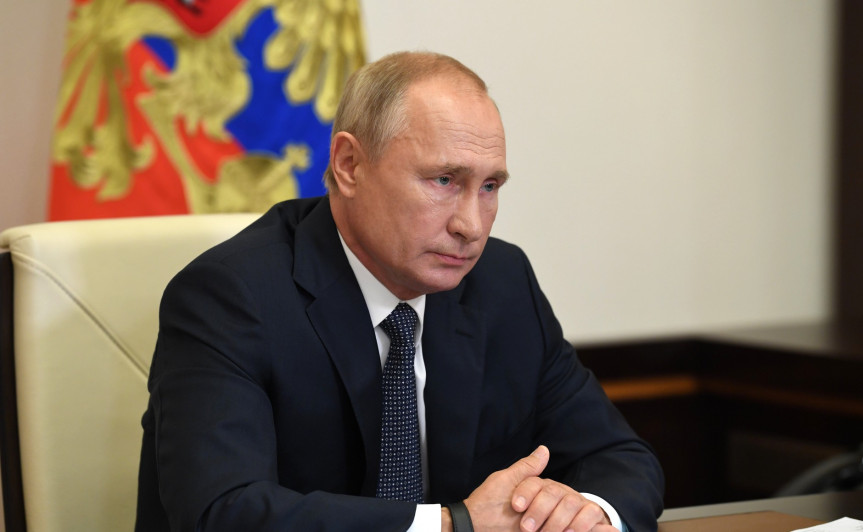 Путин ввел военное положение в новых регионах России