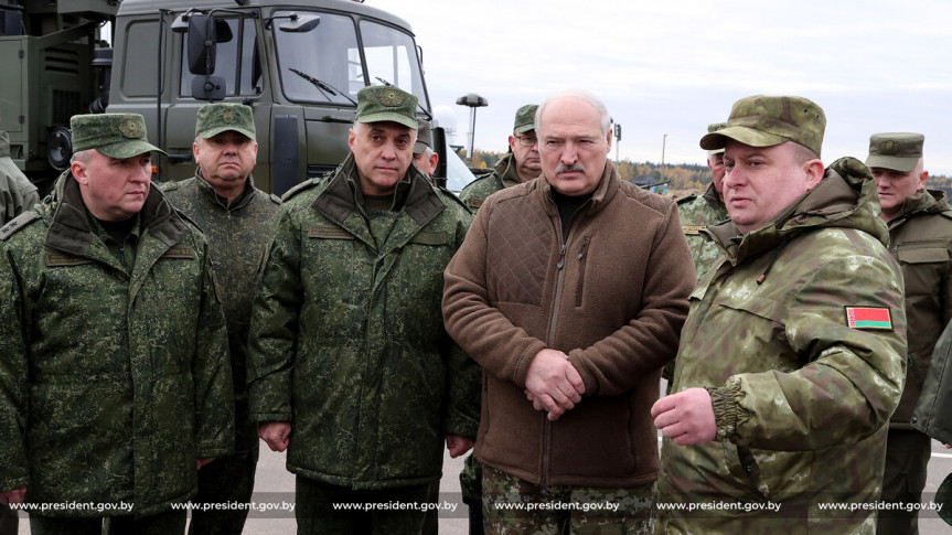 Беларусь не будет закрывать границы - Лукашенко