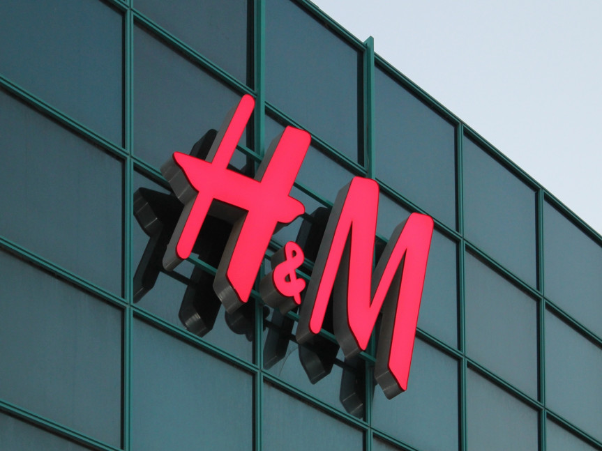 В Беларуси закрылись все магазины H&M Group