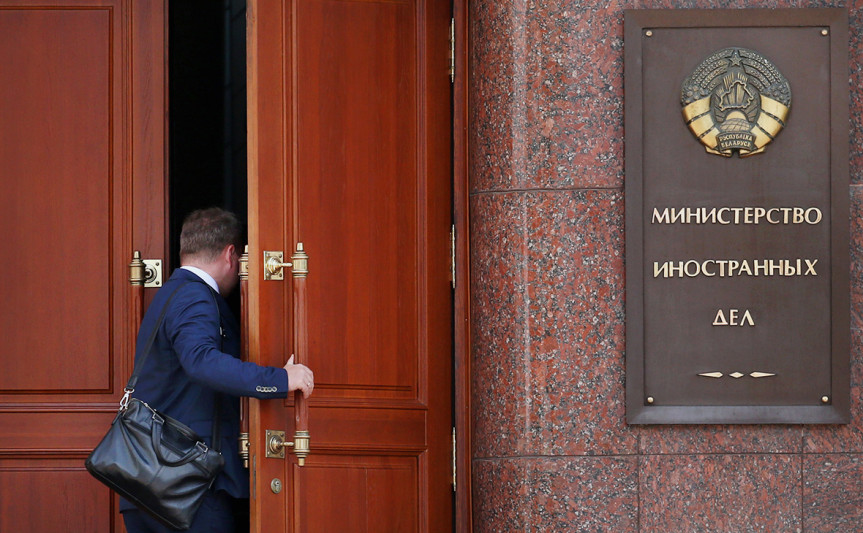 Белорусский дипломат назвал отношения с Западом «разговором слепого с глухим»