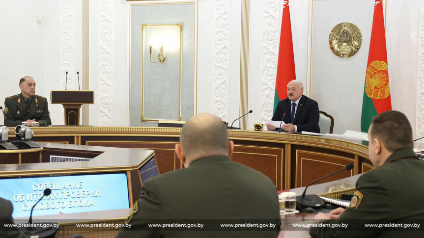 «Хочешь мира - готовься к войне»: Лукашенко заявил о переброске войск Беларуси к границам с Украиной